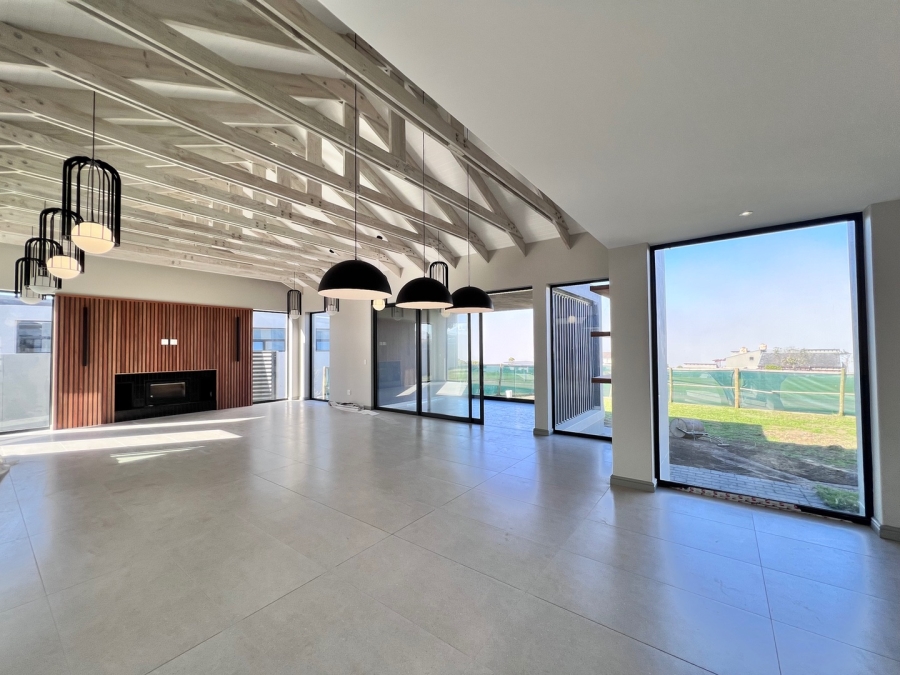 4 Bedroom Property for Sale in Oubaai Western Cape